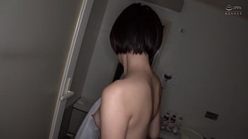 https://bit.ly/3lTu15W Beautiful JK covered with lotion. She has erotic small breasts. Her short hair looks good and is cute. Doggystyle sex and cowgirl with slender body are erotic. Japanese amateur homemade porn.