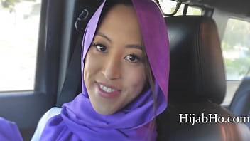 Teen In Hijab Fucks Her First Boyfriend
