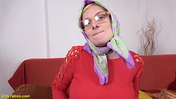 horny big breast headscarf gilf fucking her tight unshaved cunt deep with a big dildo toy in the ninth month of her pregnancy
