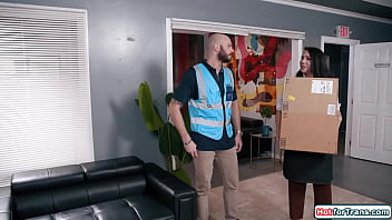 Since its his last time delivering a package to his trans client Kasey Kei he finally gives in.The asian shemale deepthroats and anal rides his cock